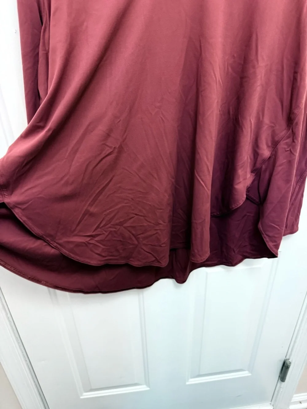 Lululemon Nulu Relaxed-Fit Yoga Long Sleeve Shirt in Burgundy/Rust Size 6